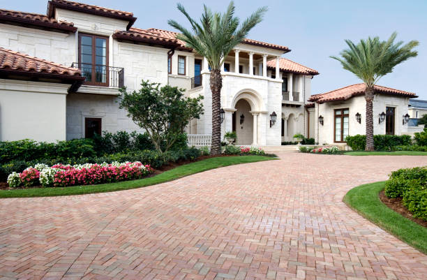 Best Custom Driveway Pavers  in Rossvle, IL