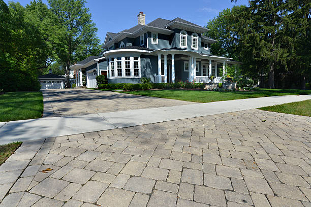 Best Driveway Resurfacing Pavers  in Rossvle, IL